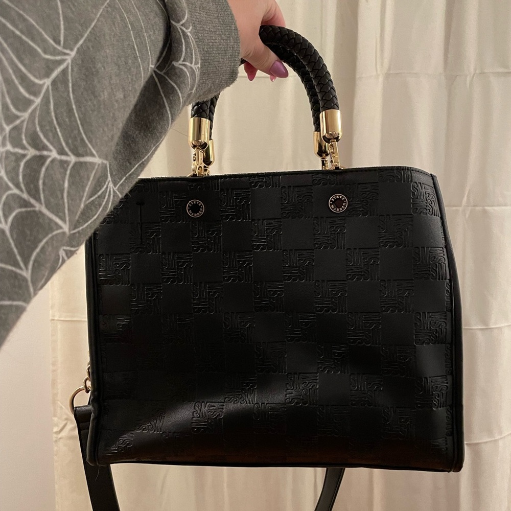 Steve Madden crossbody handbag purse black and gold